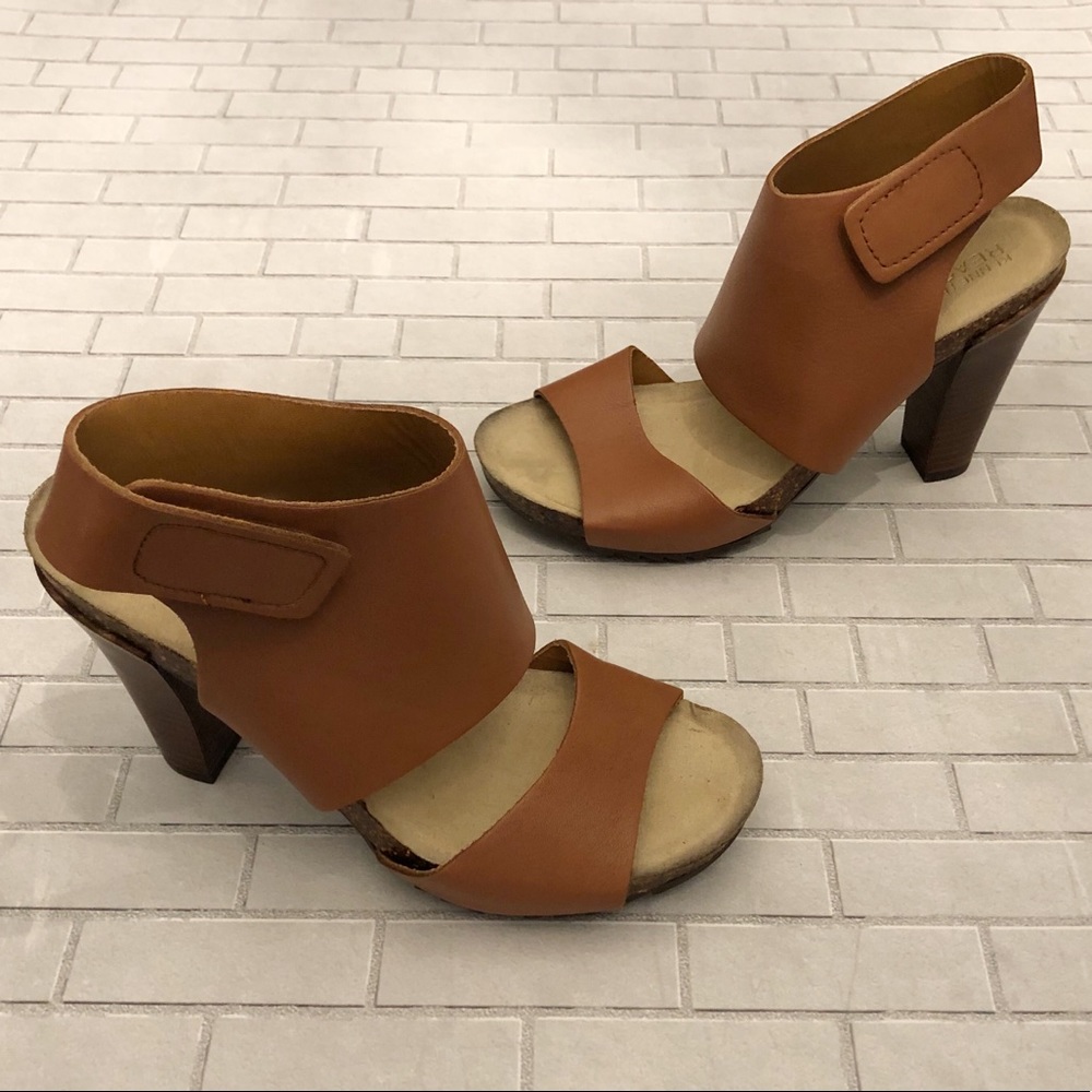 Kenneth Cole Reaction Platform Sandals